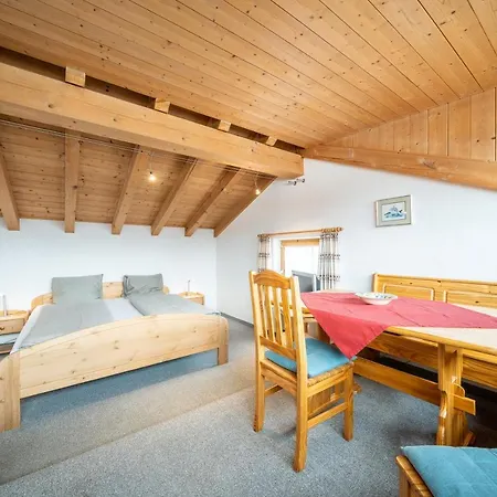 Chasa Allegra 여관 *